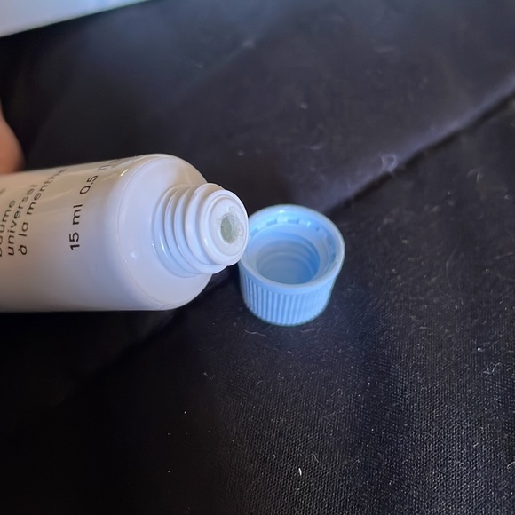 Glossier Mint balm dotcom universal skin salve - Picture 2 of 3